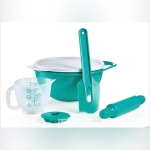Tupperware Kids’ Baking Set